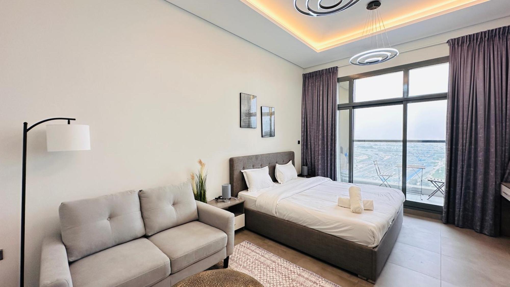 Ferienhaus Luxury Business Bay With Balcony And Free Parking By Belvilla *